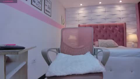 Snapshot of mhellissaw chatting on 11, 10, 2025 melissa online show from 11, 10, 2025