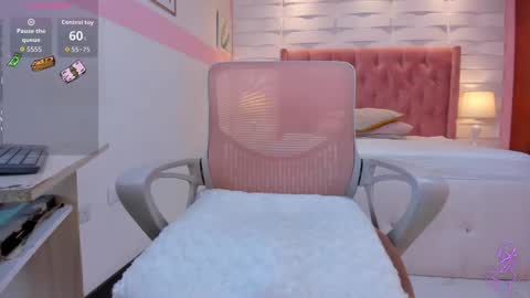 Snapshot of mhellissaw chatting on 14, 11, 2025 melissa online show from 14, 11, 2025