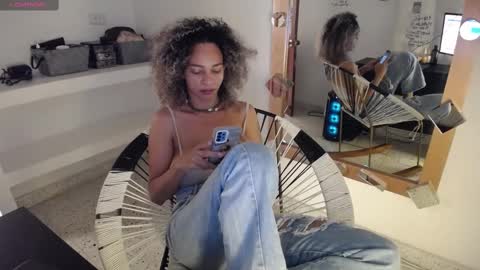 Mulata Spencer online show from 21, 2, 2025