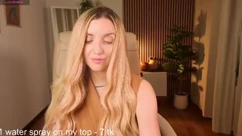 Snapshot of mi1a_ chatting on 17, 6, 2026 mi1a_ online show from 17, 6, 2026