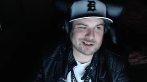 Snapshot of mi_vida21 chatting on 28, 2, 2025 just ask online show from 28, 2, 2025