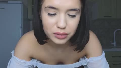 Snapshot of mia___lunaa chatting on 27, 2, 2025 Mia online show from 27, 2, 2025