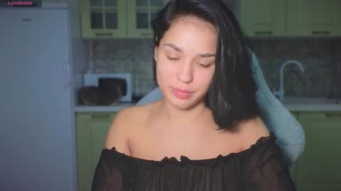 Snapshot of mia___lunaa chatting on 15, 10, 2025 Mia online show from 15, 10, 2025