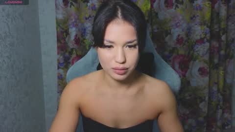 Snapshot of mia___lunaa chatting on 31, 10, 2025 Mia online show from 31, 10, 2025