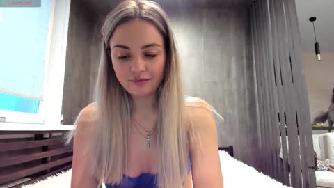 Snapshot of mia___mur chatting on 10, 11, 2025 Mia online show from 10, 11, 2025