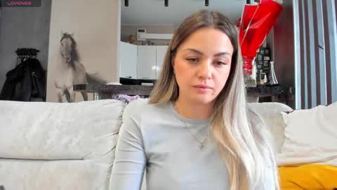 Snapshot of mia___mur chatting on 19, 5, 2026 Mia online show from 19, 5, 2026