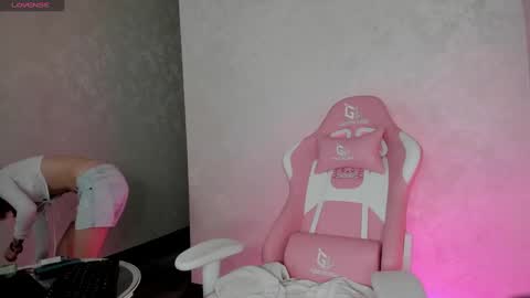 Snapshot of mia__caprice chatting on 30, 12, 2024 Mia GMT7 Mon Tue Wen Thur 1000am-0300pm Sat 0300am-0900am online show from 30, 12, 2024