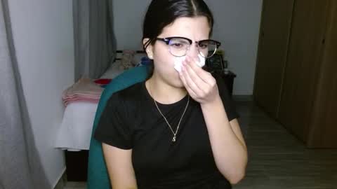 Mia online show from 7, 11, 2025