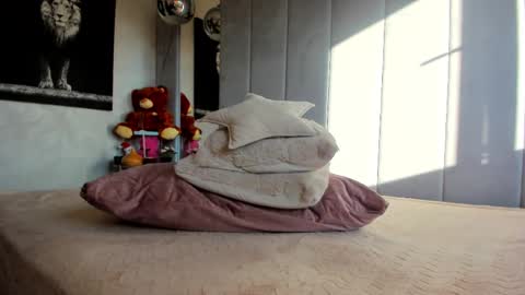 Snapshot of mia__milan chatting on 5, 3, 2025 Mia Milan online show from 5, 3, 2025