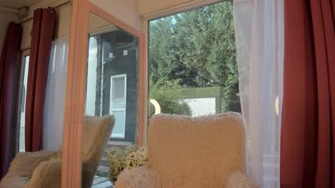 Snapshot of mia__milan chatting on 10, 10, 2025 Mia Milan online show from 10, 10, 2025