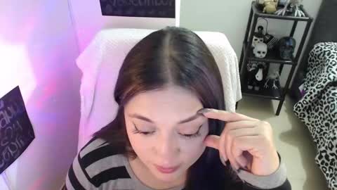 mia online show from 7, 3, 2025