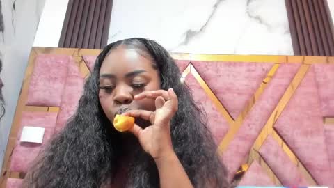Snapshot of mia_alvares chatting on 6, 4, 2026 Mia online show from 6, 4, 2026