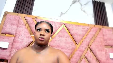 Snapshot of mia_alvares chatting on 1, 5, 2026 Mia online show from 1, 5, 2026