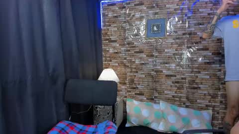 Snapshot of mia_and_vincentt chatting on 5, 3, 2025 Mia and vincentt model indepent online show from 5, 3, 2025