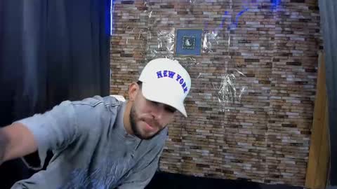 Snapshot of mia_and_vincentt chatting on 8, 3, 2025 Mia and vincentt model indepent online show from 8, 3, 2025