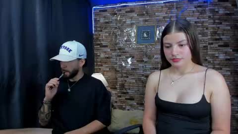 Snapshot of mia_and_vincentt chatting on 12, 3, 2025 Mia and vincentt model indepent online show from 12, 3, 2025