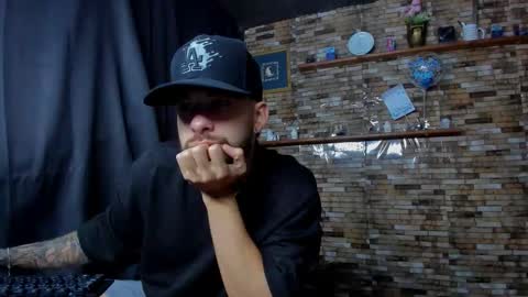 Snapshot of mia_and_vincentt chatting on 15, 10, 2025 Mia and vincentt model indepent online show from 15, 10, 2025