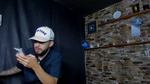 Snapshot of mia_and_vincentt chatting on 29, 10, 2025 Mia and vincentt model indepent online show from 29, 10, 2025