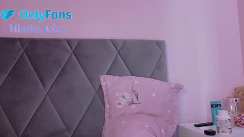 mia_angel online show from 26, 9, 2025