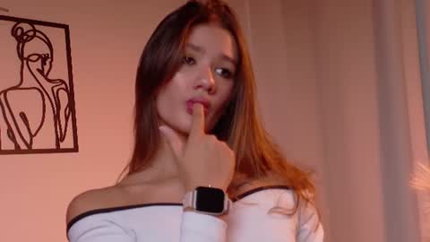 Mia Benett  online show from 1, 7, 2026
