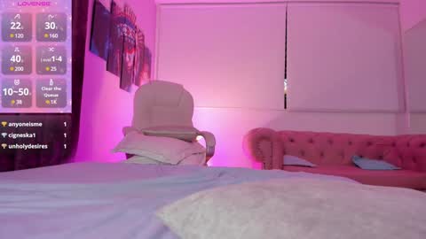 Snapshot of mia_bonneett chatting on 20, 1, 2025 online show from 20, 1, 2025