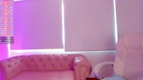 Snapshot of mia_bonneett chatting on 9, 3, 2025 online show from 9, 3, 2025