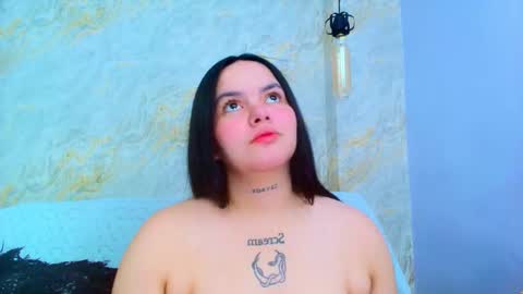 Snapshot of mia_candy_0 chatting on 15, 12, 2025 Mia online show from 15, 12, 2025