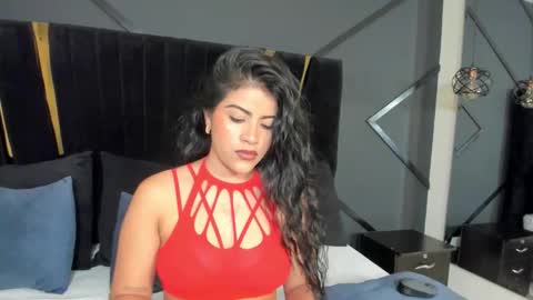 Snapshot of mia_cano_ chatting on 3, 11, 2025 Mia Cano online show from 3, 11, 2025