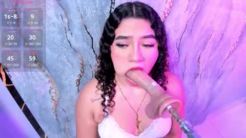 Snapshot of mia_cataleiya chatting on 15, 10, 2025 mia online show from 15, 10, 2025