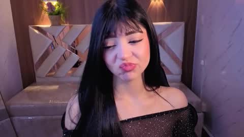 Snapshot of mia_collins_b chatting on 14, 12, 2025 mia_collins_b online show from 14, 12, 2025