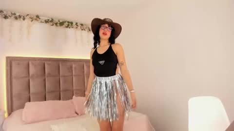 Snapshot of mia_corner chatting on 11, 10, 2025 mia_corner online show from 11, 10, 2025
