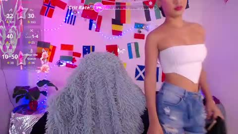 mia_cute_girl online show from 10, 7, 2026
