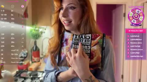 Snapshot of mia_daddysgirl chatting on 1, 11, 2025 Daddys Girl online show from 1, 11, 2025