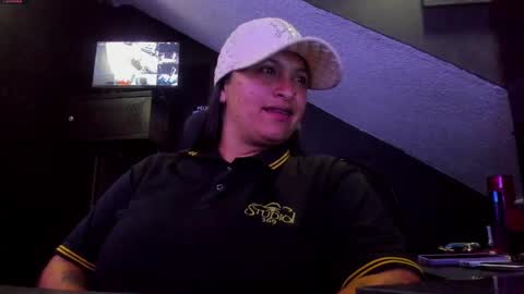 Mia daniela  online show from 17, 9, 2025