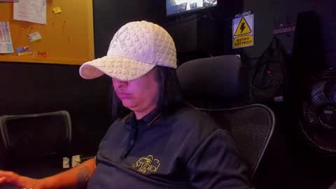 Mia daniela  online show from 23, 9, 2025