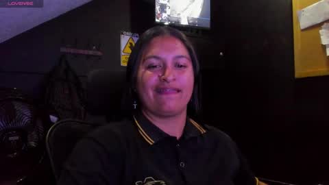 Mia daniela  online show from 15, 10, 2025
