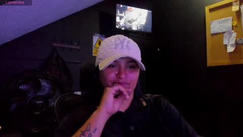 Mia daniela  online show from 16, 10, 2025