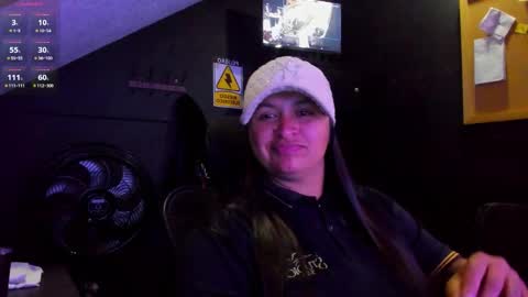 Mia daniela  online show from 21, 10, 2025