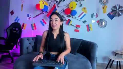 mia_davis__ online show from 21, 6, 2026