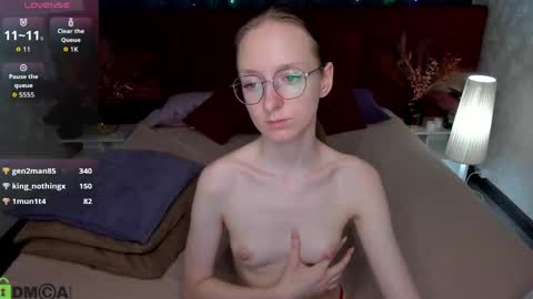 Snapshot of mia_e1fie chatting on 18, 5, 2026 mia_e1fie online show from 18, 5, 2026