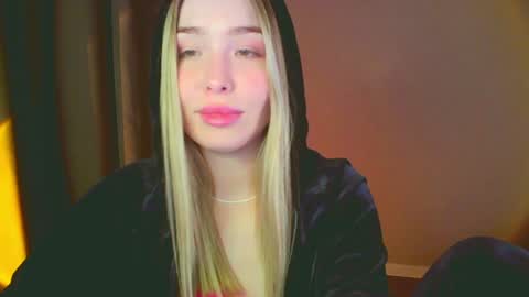 Mia online show from 11, 1, 2025