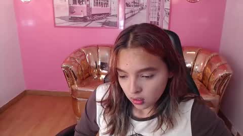 Mia online show from 3, 10, 2025