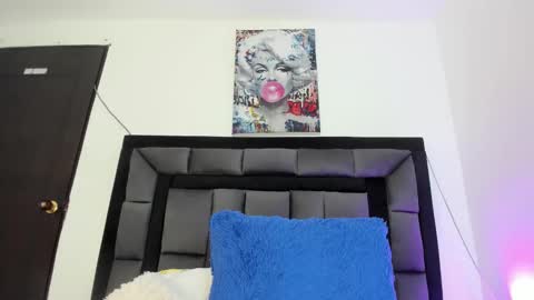 Snapshot of mia_fox3 chatting on 23, 2, 2026 mia fox online show from 23, 2, 2026