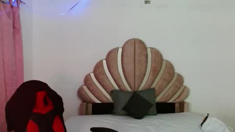 mia online show from 10, 1, 2026