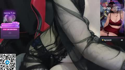 Snapshot of mia_g0ld chatting on 3, 2, 2025 Golden ones online show from 3, 2, 2025