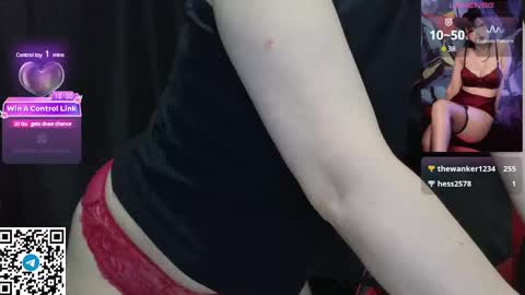 Snapshot of mia_g0ld chatting on 5, 2, 2025 Golden ones online show from 5, 2, 2025