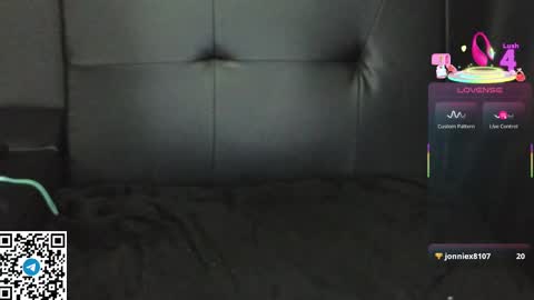 Snapshot of mia_g0ld chatting on 1, 3, 2025 Golden ones online show from 1, 3, 2025