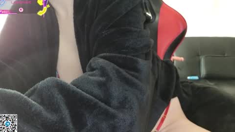 Snapshot of mia_g0ld chatting on 24, 9, 2025 Golden ones online show from 24, 9, 2025