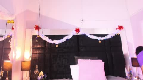 Snapshot of mia_garcia2 chatting on 16, 12, 2024 MIA online show from 16, 12, 2024