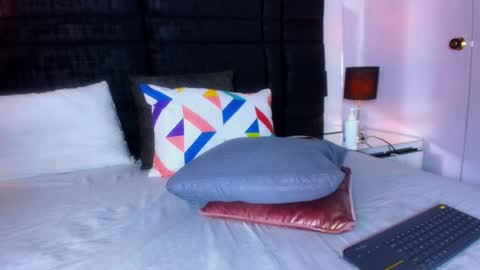 Snapshot of mia_garcia2 chatting on 16, 1, 2025 MIA online show from 16, 1, 2025